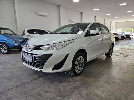 TOYOTA YARIS 1.5 16V FLEX SEDAN XL LIVE MULTIDRIVE